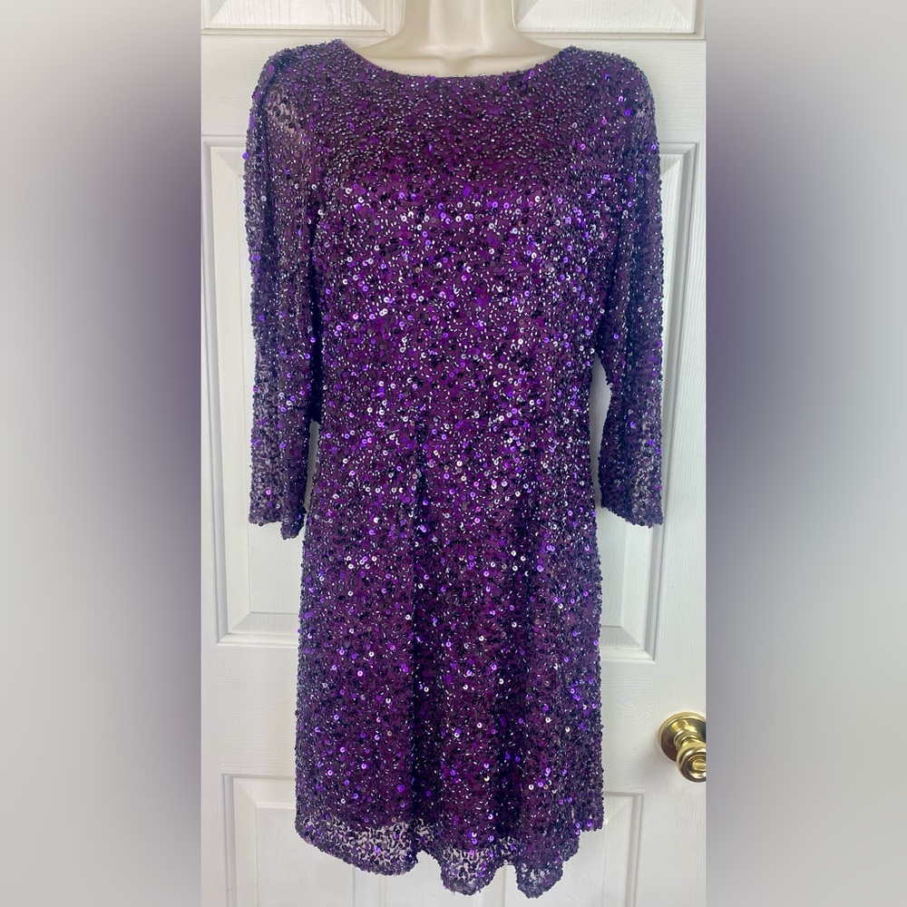 Pisarro Nights Draped Back Cowl Back Beaded Sequin Sheath Dress in Size 6 - Picture 2 of 5